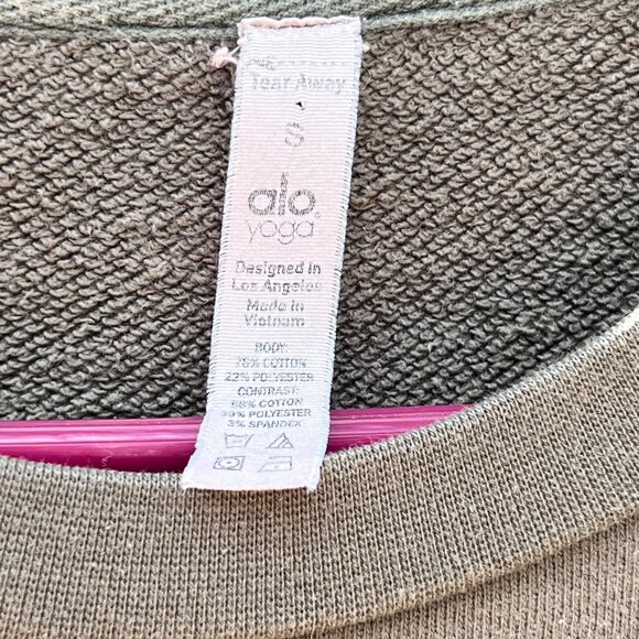ALO Yoga Fade Ripped Pullover Sweatshirt in Jungle Green Size S - Picture 4 of 6